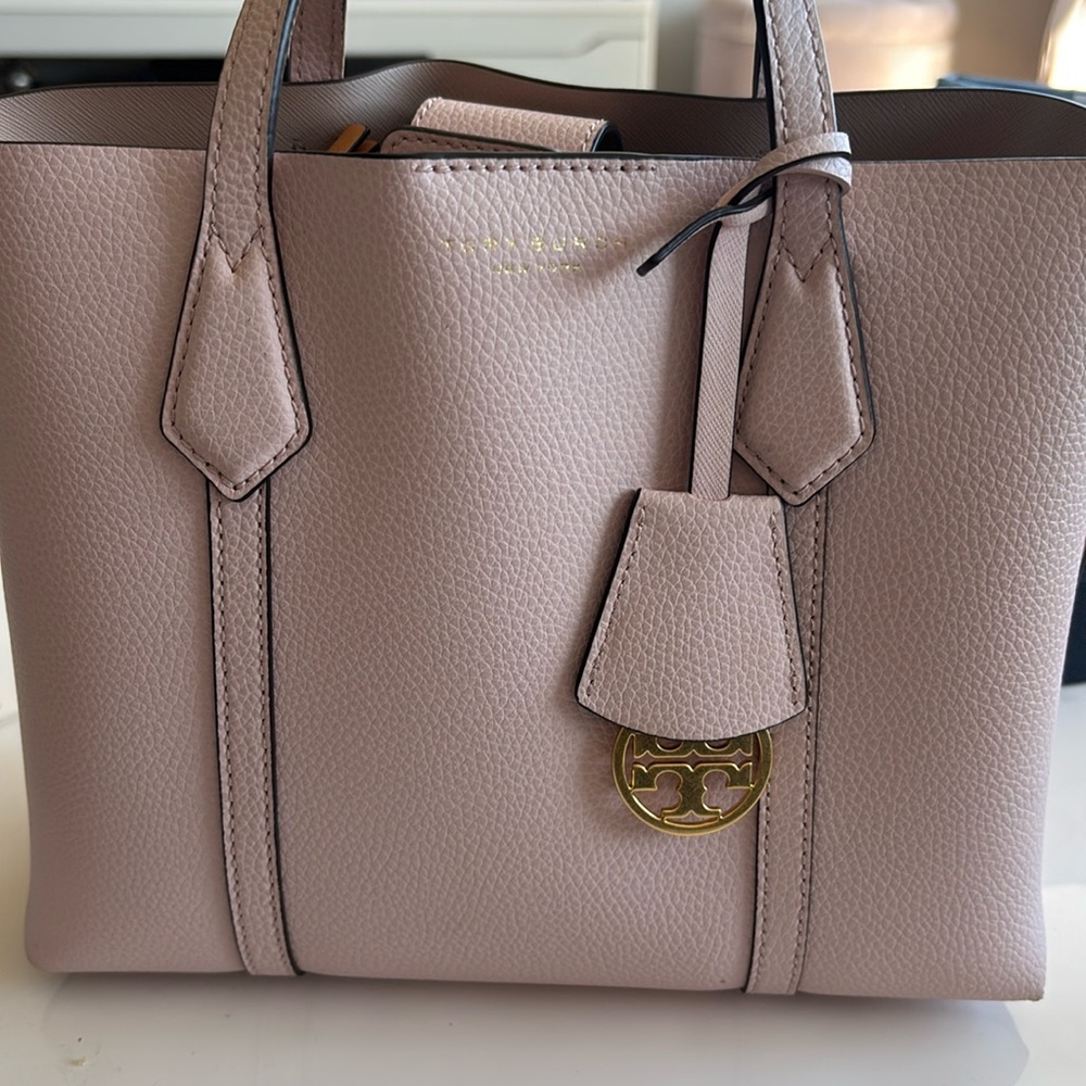 Authentic Tory Burch Pale Pink Crossbody